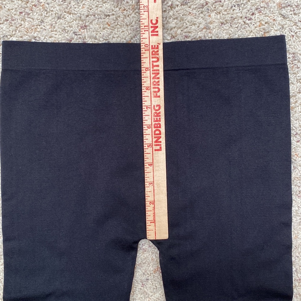 Women’s Large black Soho Lady yoga/stretchy bling capris. - Picture 5 of 10